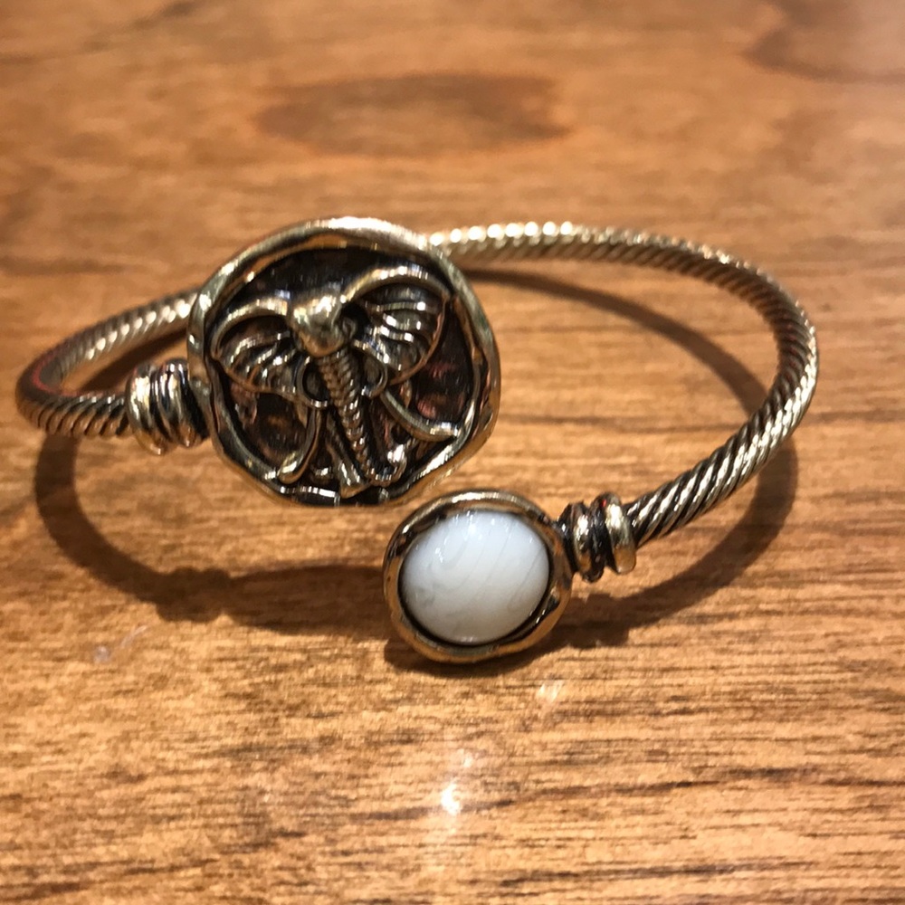 Faux Gold Elephant Bracelet